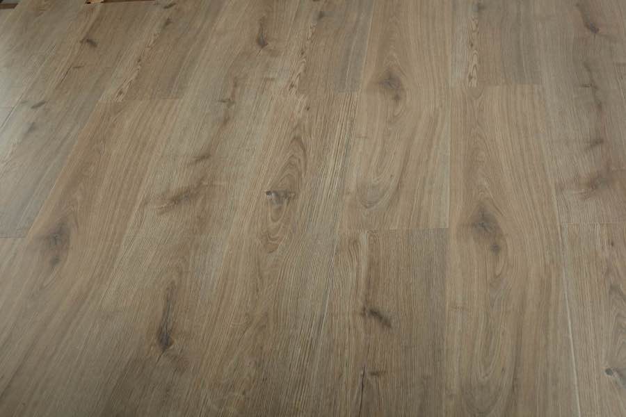 Wood Embossed Surface 1219*199*12mm Laminate Flooring (LM711)